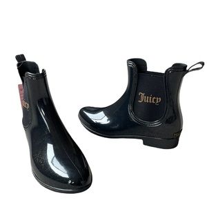 NWT Juicy Couture Black Sparkle Rain Chelsea Logo Boots SZ-9